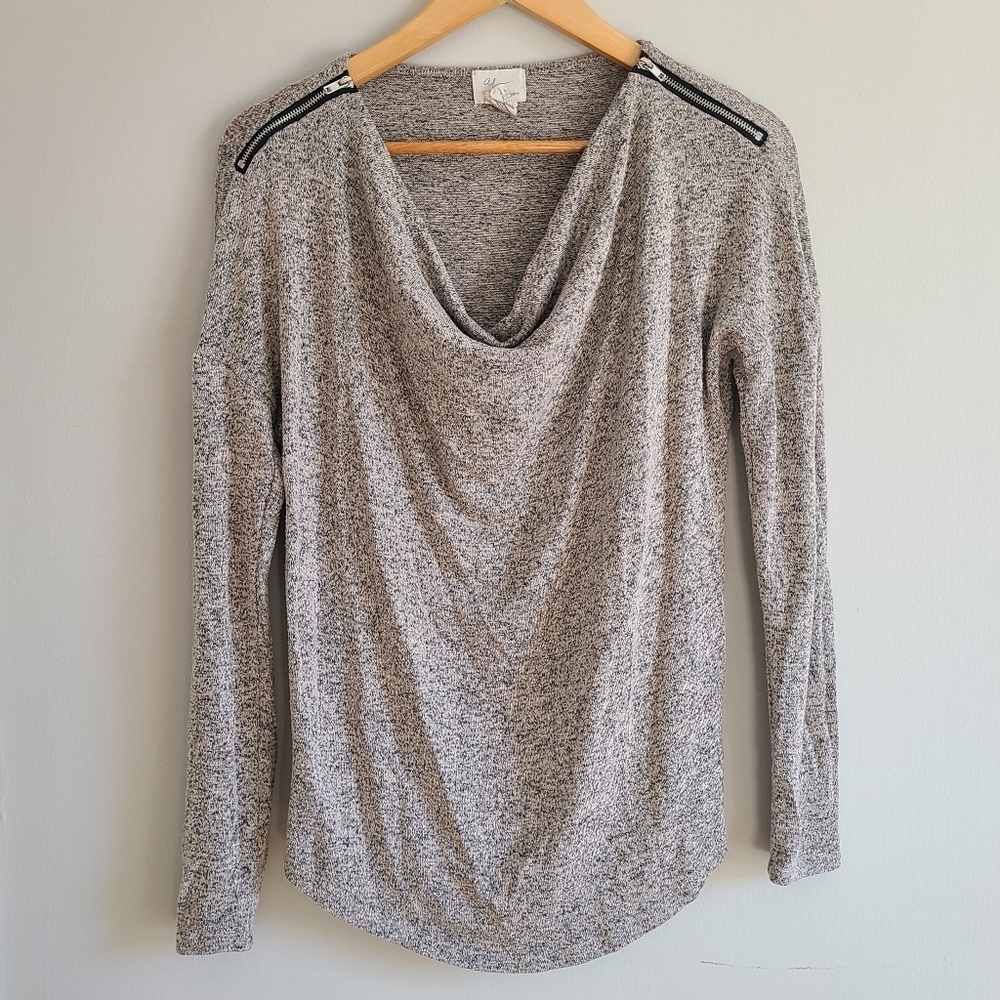 Andrea Jovine‎ cowl top